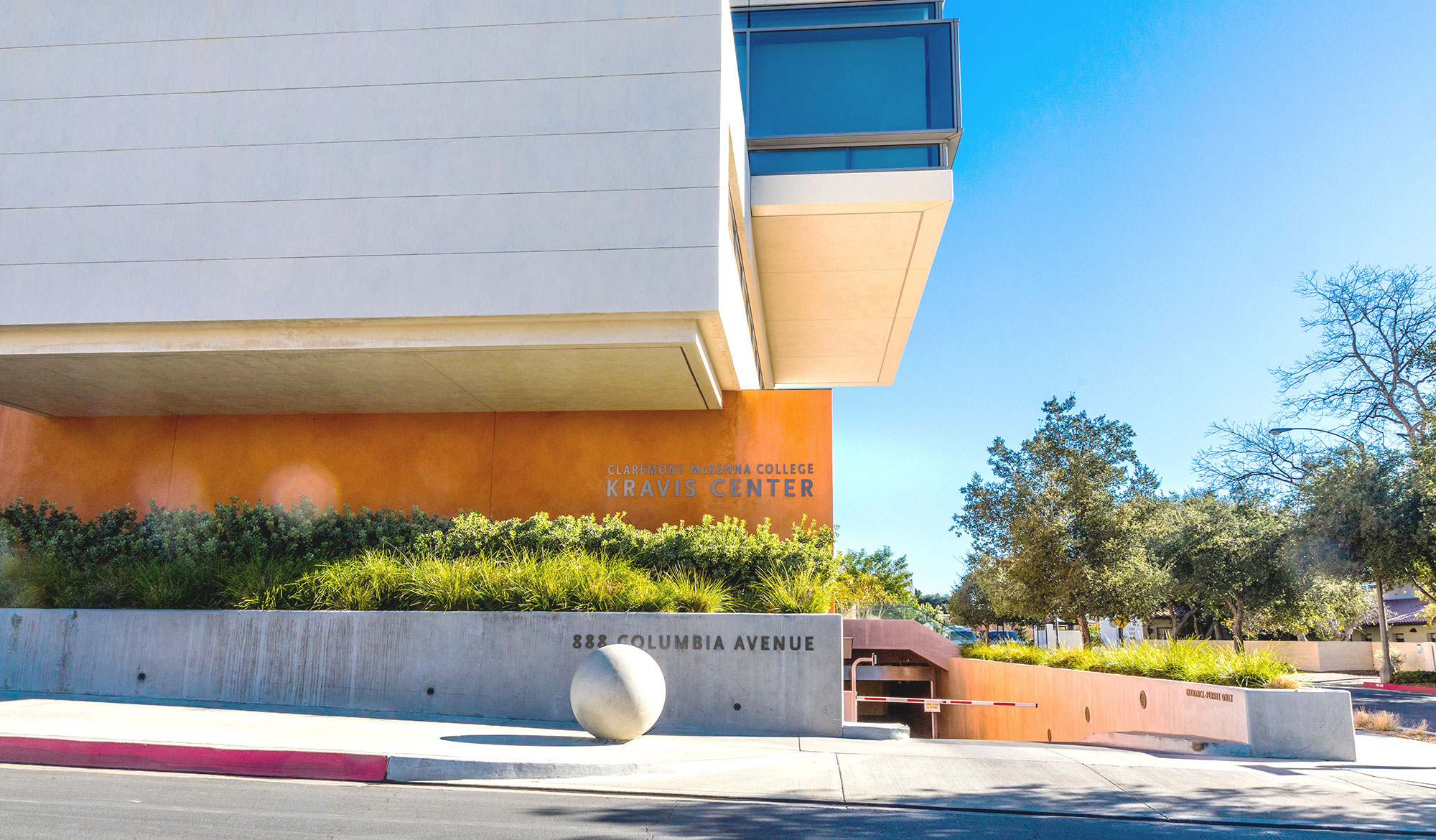 Building Industries served by MiTek - The exterior of Claremont McKenna College Kravis Center